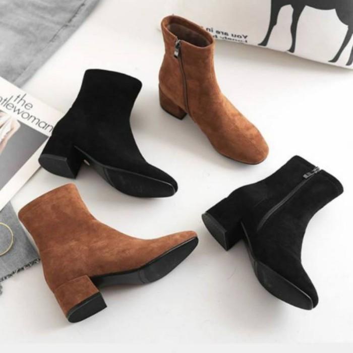 Boots Wanita Korea M47