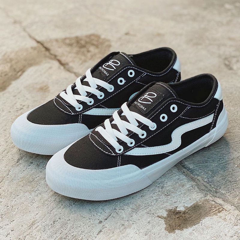 Patrobas new Ivan black white low