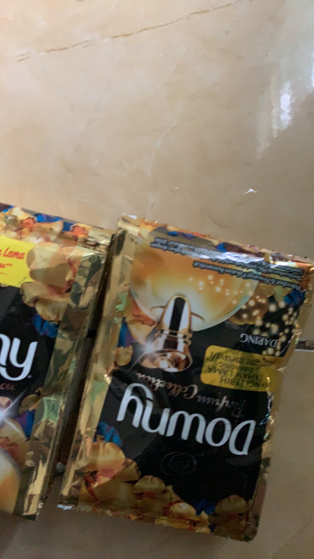 Downy Pelembut & Pewangi Daring Sachet Pack 6s X 20ml