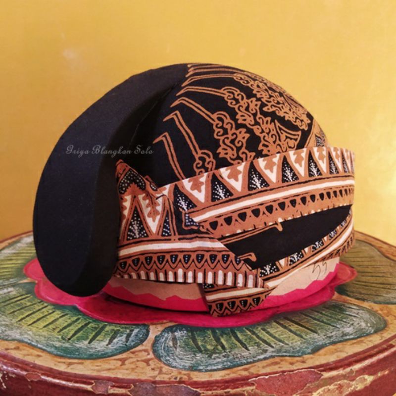 Blangkon Cuci Lipat Adat Solo