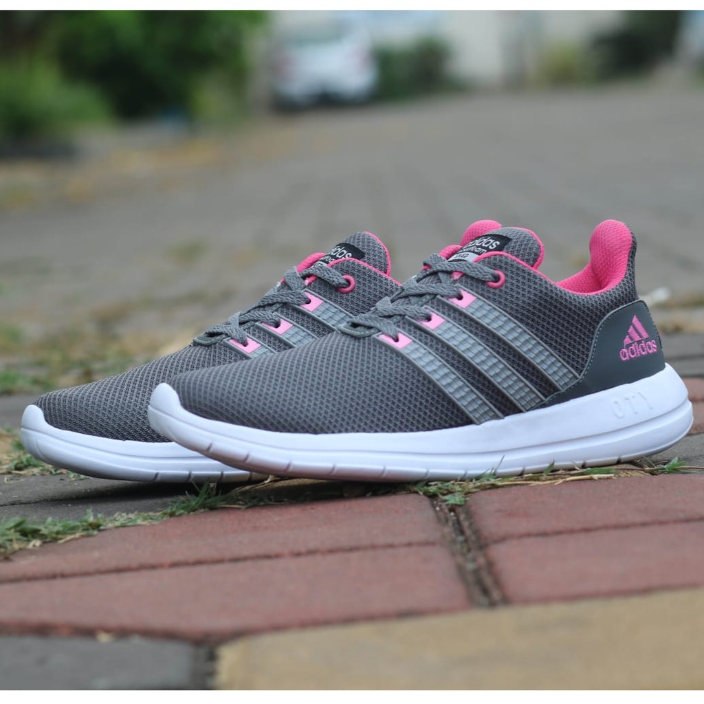 Barn Sepatu  Adidas  Wanita Original  Terbaru  2021