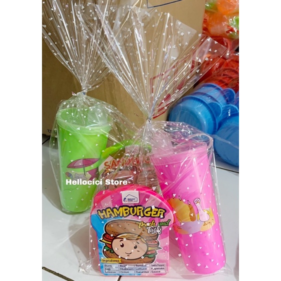 

PARCEL LUNCH BOX + GELAS MINUM CANOPY KEMASAN ULTAH
