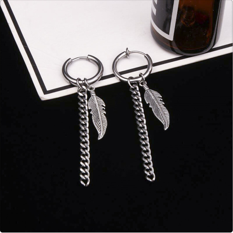 Anting Rantai Panjang Menjuntai Liontin Daun Bahan Stainless Steel Gaya Punk Elegan Untuk Pengantin Wanita