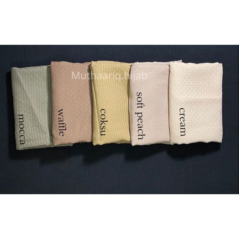 Ashira Square - Hijab Segiempat Ashira Muthaariq.Hijab