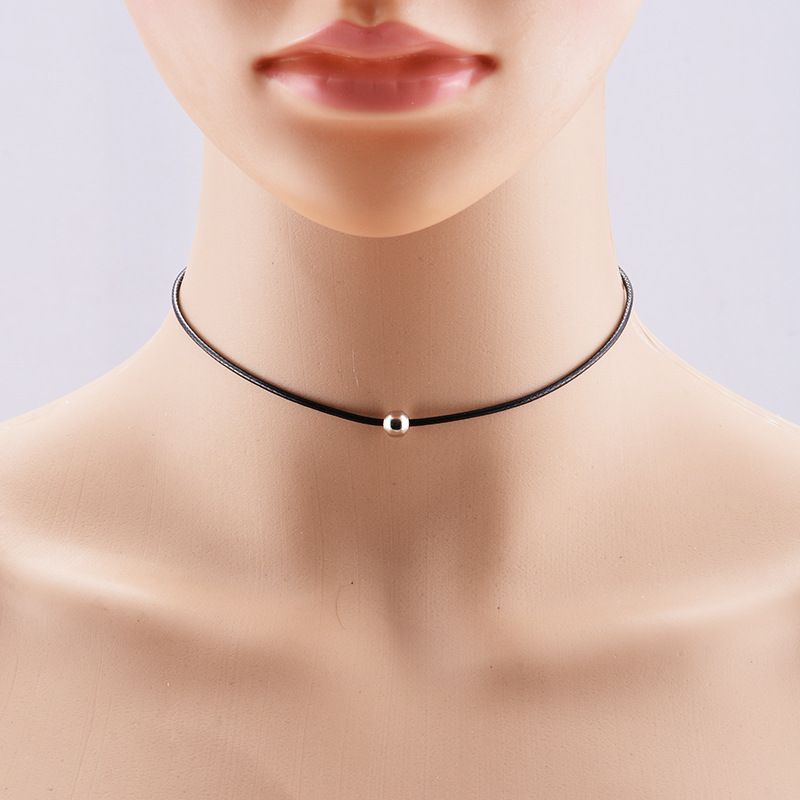 Kalung Choker Simple Import Aksen Bulat Tengah