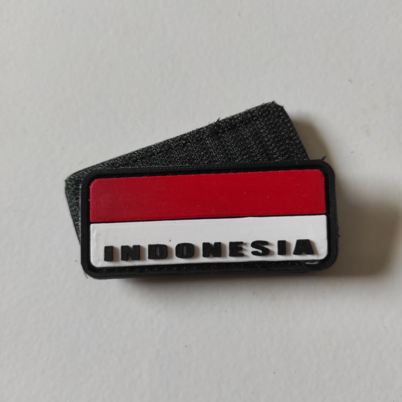 PATCH RUBBER LOGO BENDERA MERAH PUTIH KECIL 6,5X2,5 TULISAN INDONESIA/TEMPELAN EMBLEM KARET VELCRO