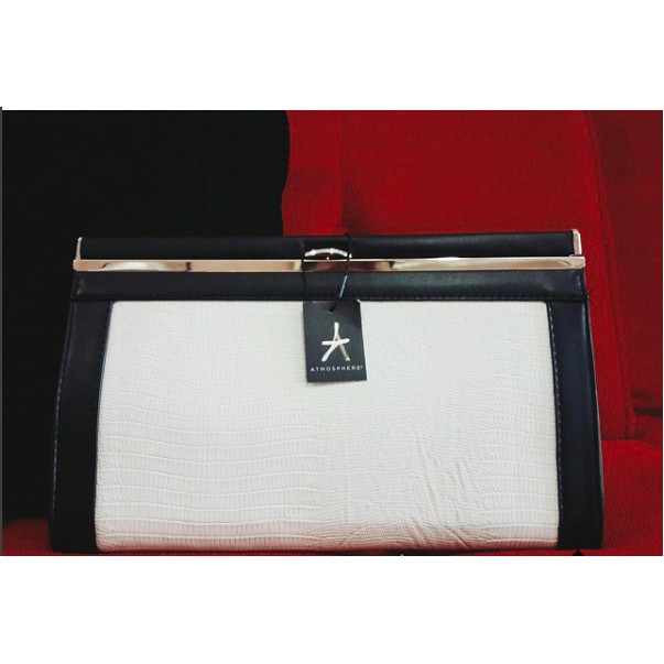 Atmosphere Clutch Bag Tas Wanita - White