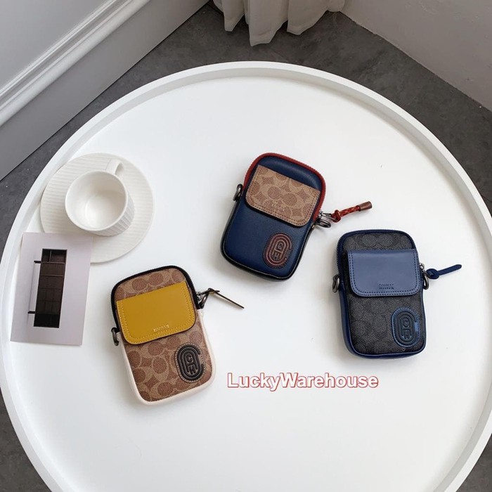 Coach Pacer Convertible Pouch In Colorblock Signature Canvas Patch