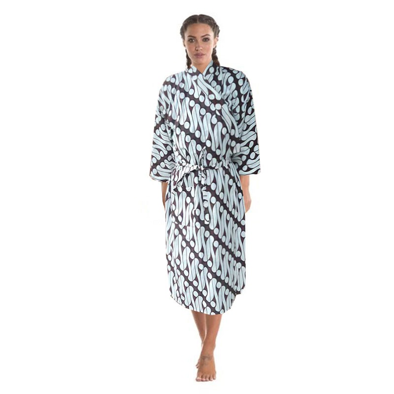 Kimono Batik Dasar Putih