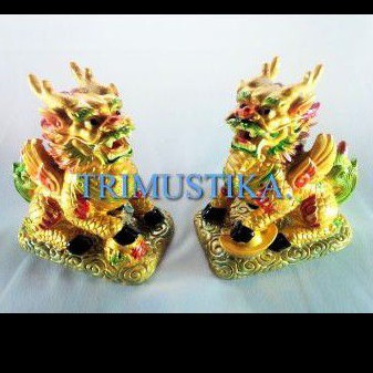 Patung Kilin Sepasang Fiber