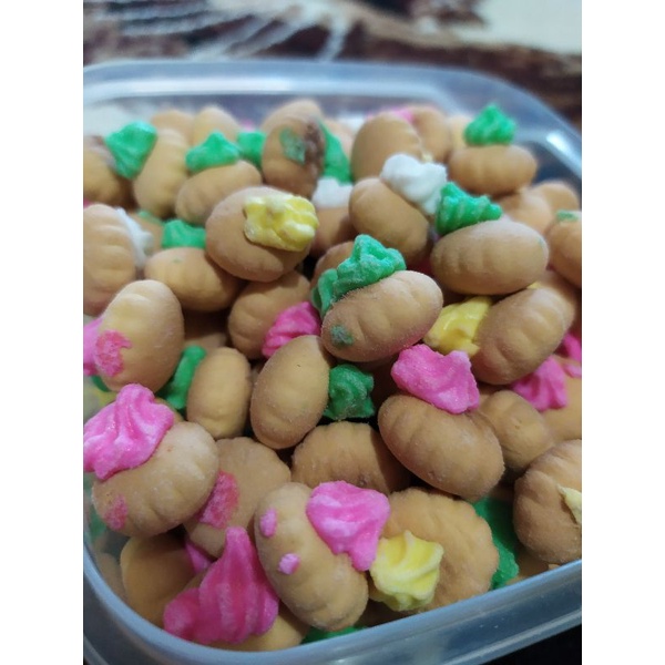 

Kue Kancing 500gr/ kue warna warni/ kue rose/ Snack kiloan/ kue gem rose