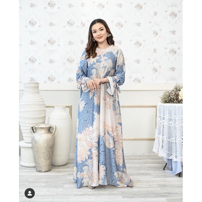 Preloved Alyssa Dress Wearingklamby warna sapphire