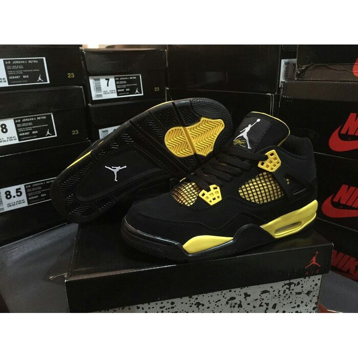 sepatu basket air jordan 4 thunder