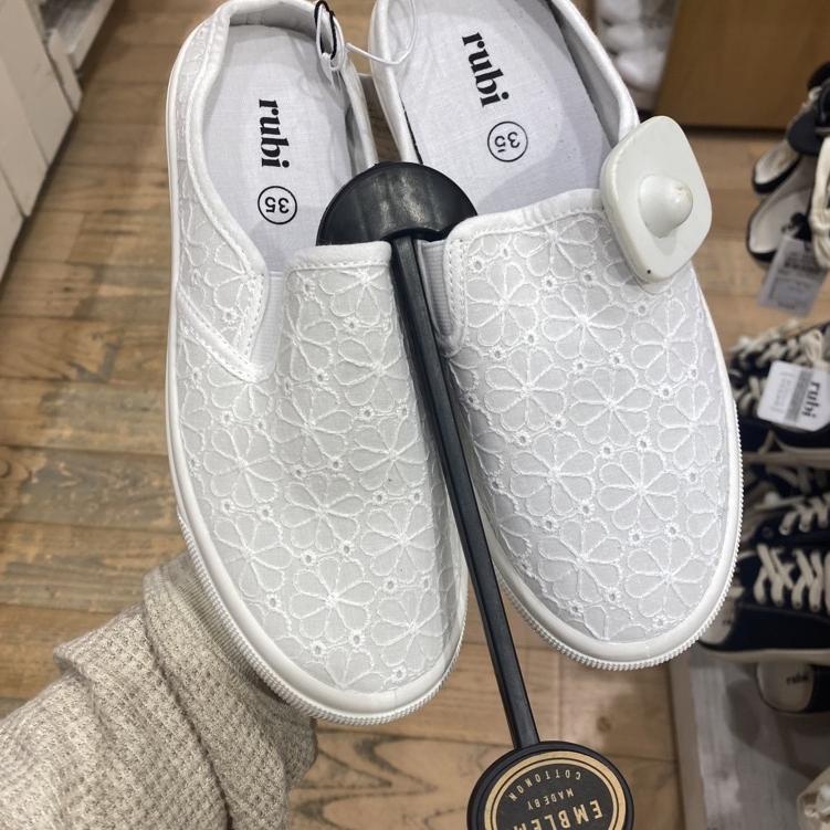 Sepatu rubi milly slip on mule new arrival U6G3