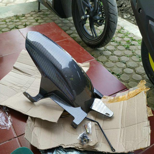 SPAKBOR HUGGER KOLONG SEPAKBOR CARBIN KARBON AKSESORIS VARIASI YAMAHA AEROX 155 LEXI CARBON PRINTING MERK NEMO