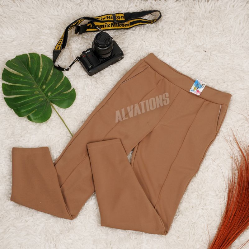 ALVATIONS Celana Scuba Baggy Pants