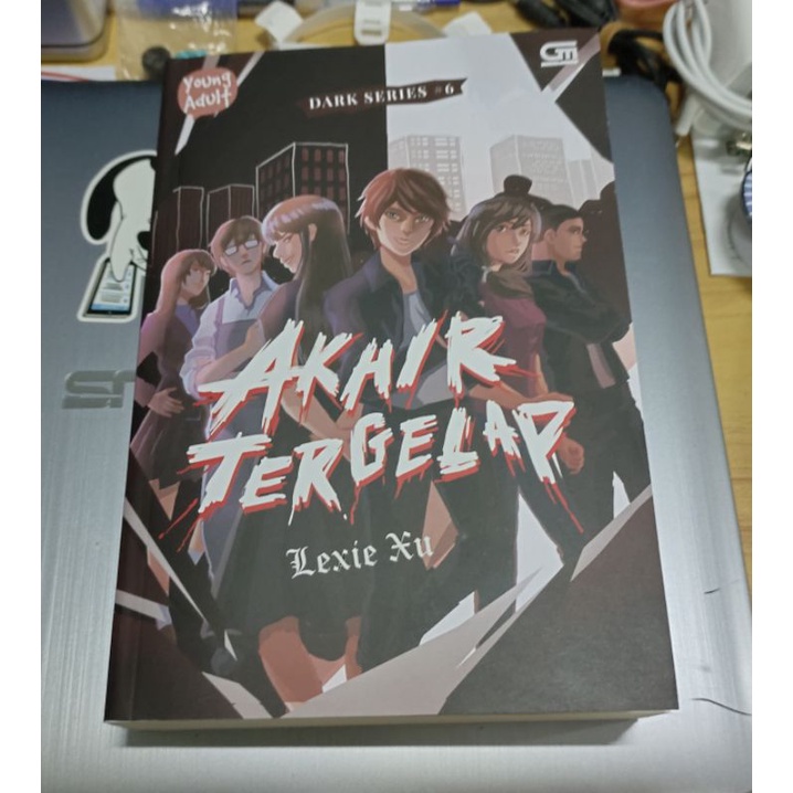 Akhir Tergelap (Dark Series #6) - Lexie Xu
