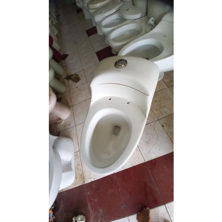closet duduk kodok merk Renovo