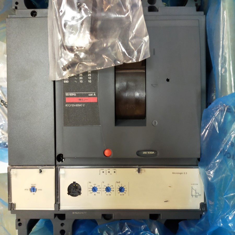 mccb nsx630n 4p 630a schneider