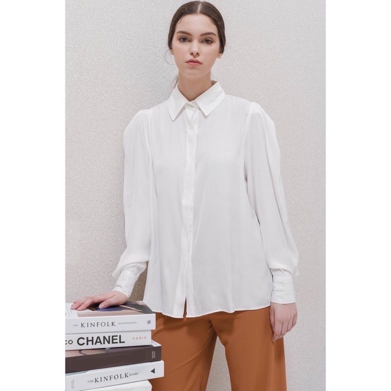 NEW Benang Jarum White Aimer Shirt As Is Item Sale size M