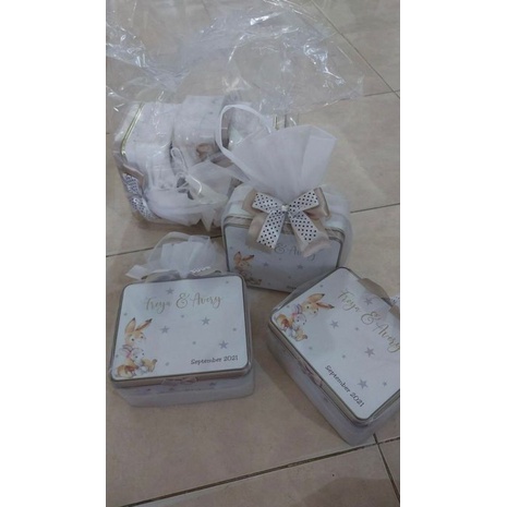 Paket Kaleng Kotak + Celengan Buka Tutup Kecil