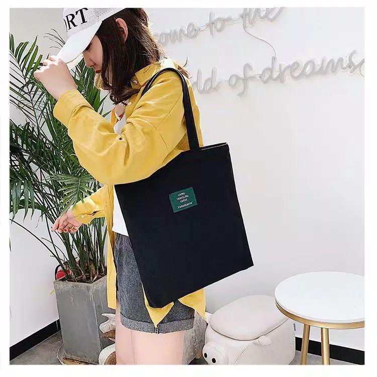 COD TOTEBAGS KPOP/ TOP HANDLE BAGS RESLETING /TAS JINJING/ TAS PRIA WANITA MURAH TAS FASHION PRIA DAN WANITA TAS SEKOLAH TERLARIS TAS TRAVELING TAS SOUVENIR PAPER BAGS GODIEBAGS TOTE KOREA