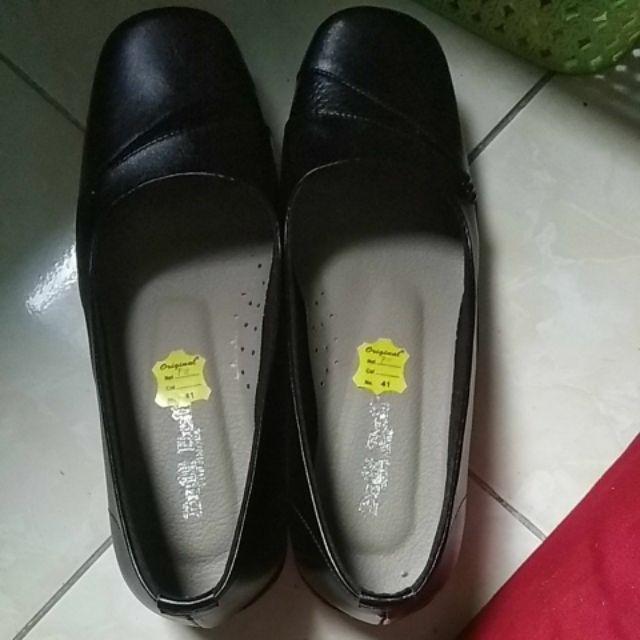 Sepatu Fantofel Wanita Kulit Lt29 Lm Hitam