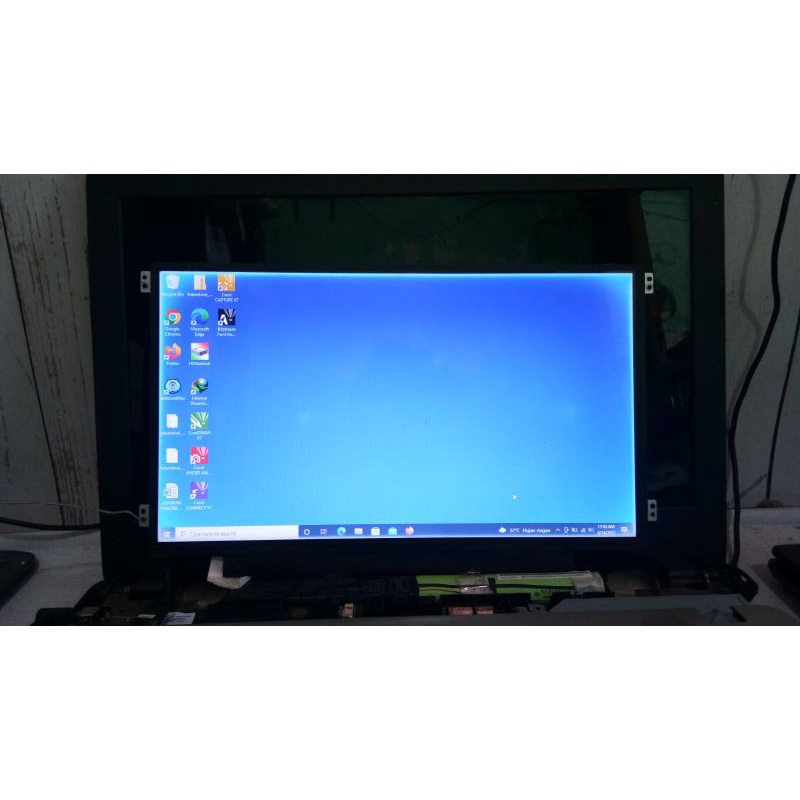 led 11.6 11 inch 30 pin 30pin slim kondisi spt foto