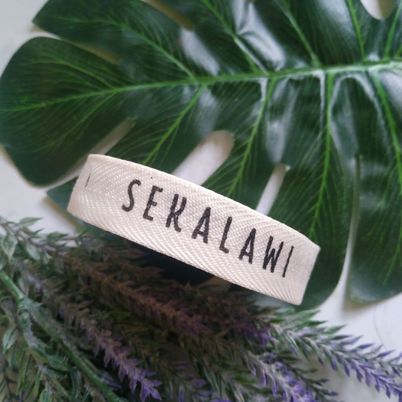 

Label baju label hijab label jilbab cetak label PITERBAN label sablon murah kode 004 FREE DESIGN