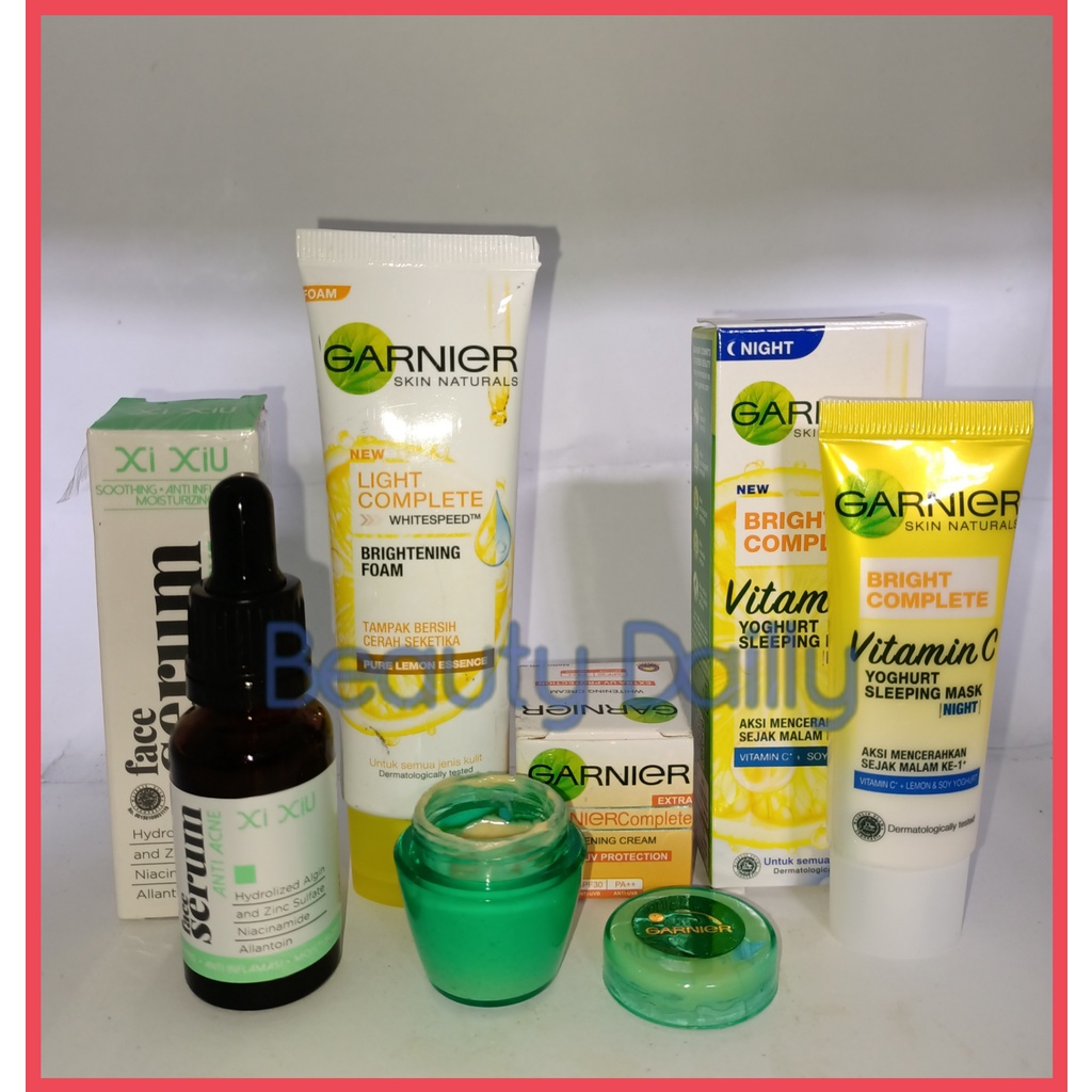 PROMO Paket 4 IN 1 Garnier - Garnier Light Complete Facial Foam 50 ml + Garnier Bright Complete Vita