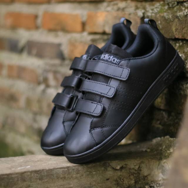 adidas neo advantage full black