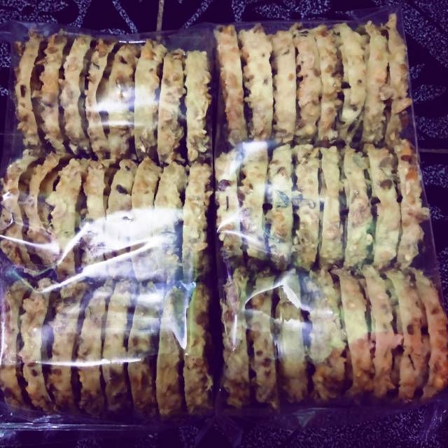 

Peyek gale.. peyek kacang
