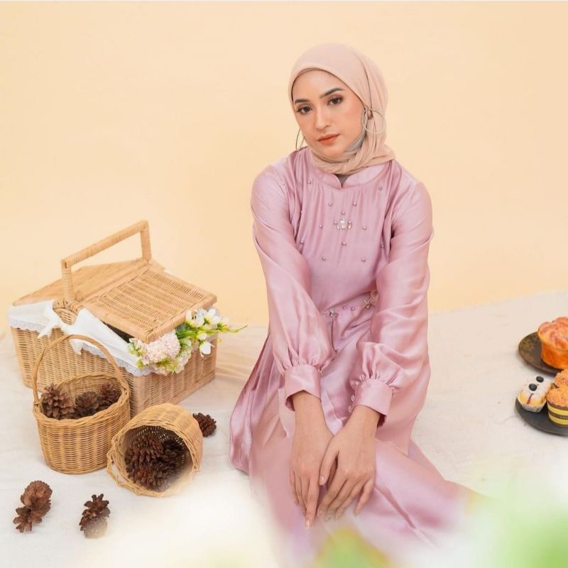 STELLA DREES SELIA CANTIK SETELA MAXY MAXMARA DRESS KONDANGAN GAUN PARTY DRESS BRUKAT REMAJA MUSLIMAH GAMIS JUMBO GAMIS BAHAN LICIN APPLY PAYET SWAROSKY GAMIS WARNA SAGE ROSE BATA LILAC GAMIS POLOS TEBAL PREMIUM GAUN SILK OUTFIT BRIDESMAID