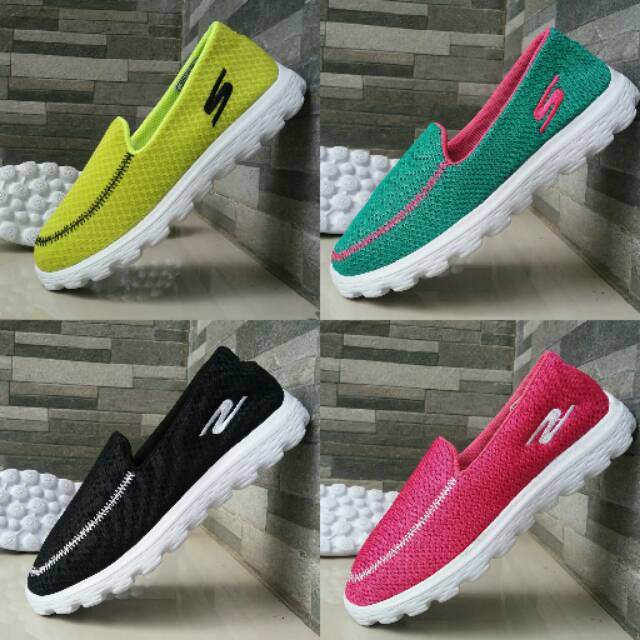 SEPATU SLIP ON SKECHERS 36 37 38 39 40