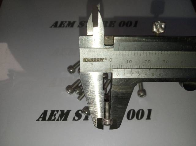 Baut L M4 x 10 (1cm) stainless 304