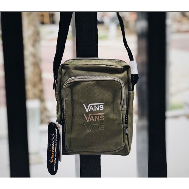 Vans Crossbody AP Triple 3V Cross Bag ⁣⁣olive green