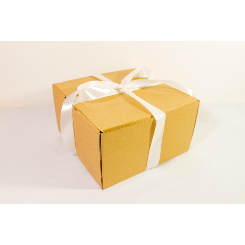 

Kotak Kado/Kardus/Gift Box/Hampers Model Kunci Atas Untuk Hadiah Ulang Tahun, Hampers, Seserahan