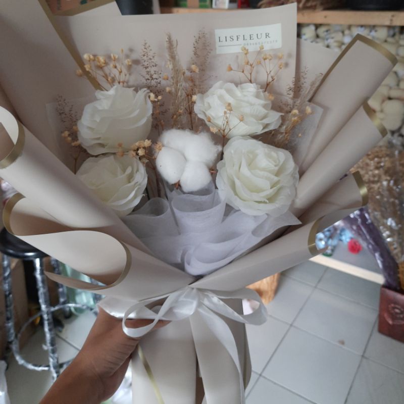 BUNGA ARTIFICIAL/BUNGA MAWAR ARTIFICIAL-3