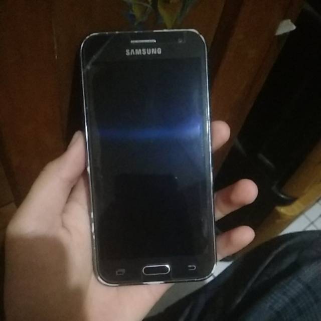 Hp samsung galaksi j2 second