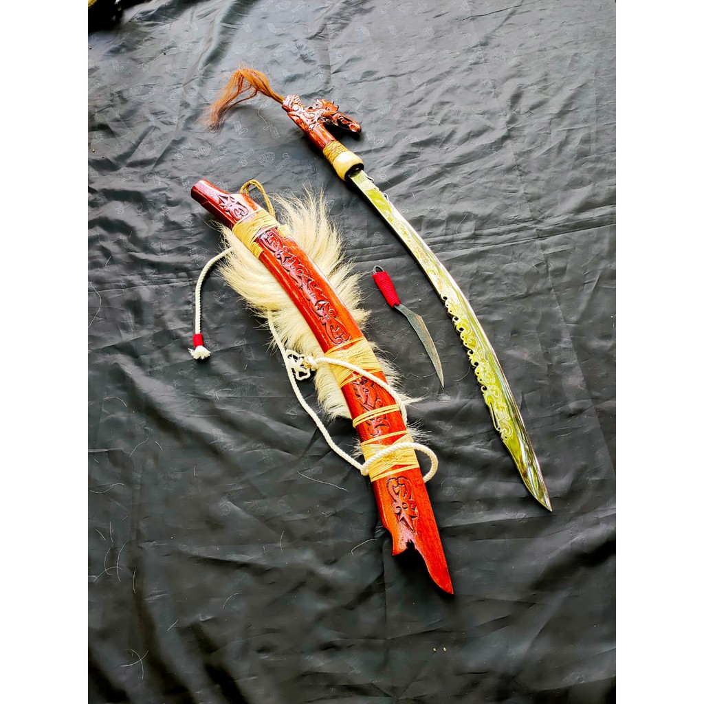 MANDAU Baja Putih Tipe Laes JP1