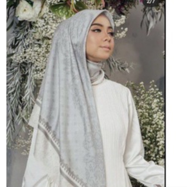 preloved Anggrek scarf by wearing klamby