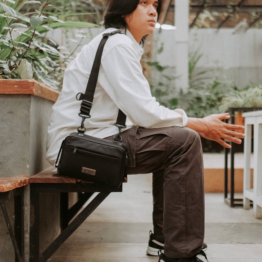 Waistbag Pria Wanita Waterproof Original Bahan Premium Bimo - Eclipse B-Series Mokamula
