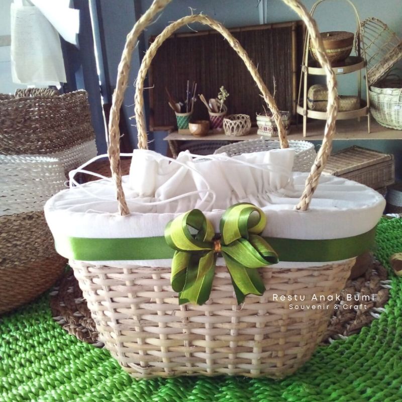 Tas Rotan - Wadah Snack - Kado Tas - Kerajinan Rotan Unik - Souvenir Rotan