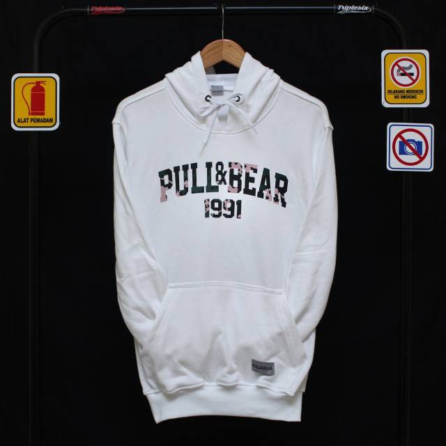 harga hoodie pull and bear ori
