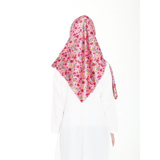 HEMAT Jilbab Segiempat Segi Empat Hijab Satin Velvet HEMAT Jilbab Segiempat Segi Empat Hijab Satin Velvet