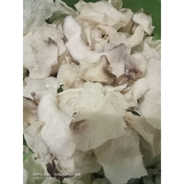 

kripik gadung maknyus