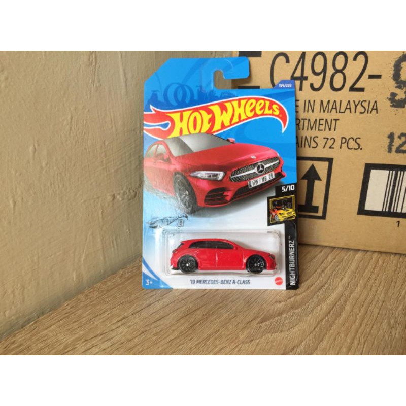Hot Wheels - 19 Mercedes Benz A - Class