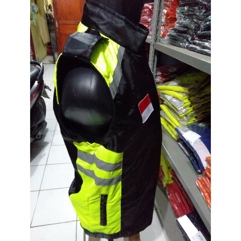 ROMPI SAFETY HIJAU HITAM FREE LOGO K3 BENDERA BAHAN PARASIT