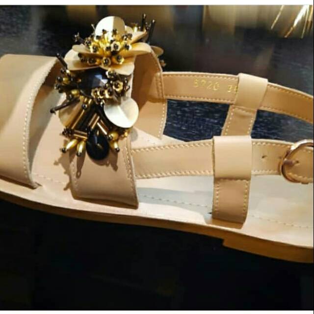 Sandal pvra gillian tan size 38