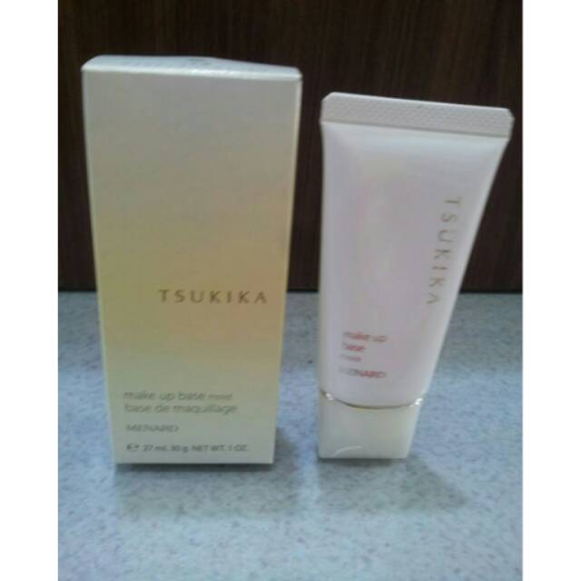 Menard cosmetic tsukika make up base moist